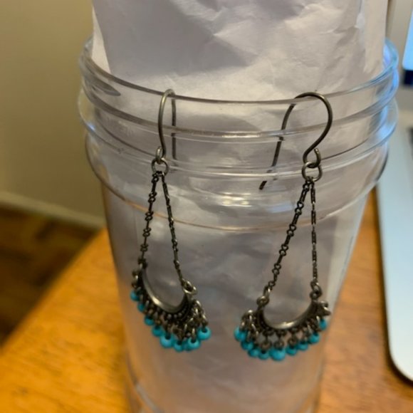 Blue Beaded dangle earrings - Picture 3 of 6